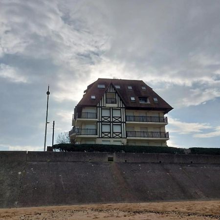 Apartment With Balcony Close To The Beach Cabourg Exterior foto